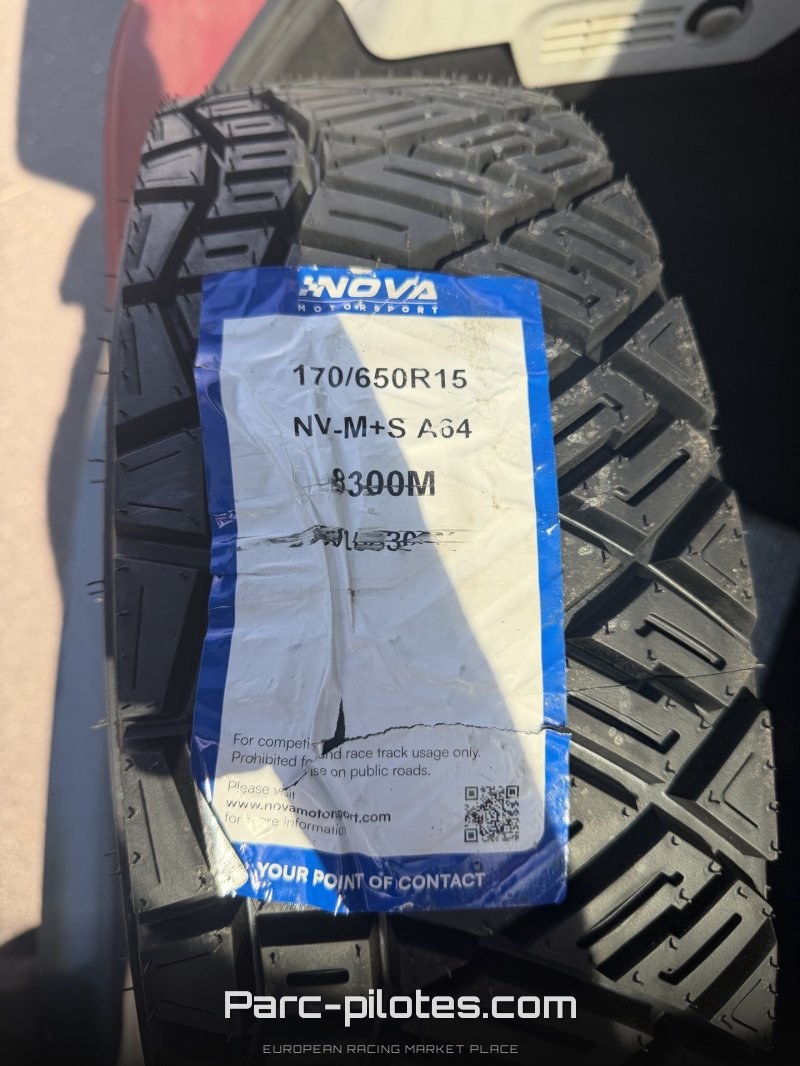 Pneus Nova Neuf Red/Jaune 205/65R15