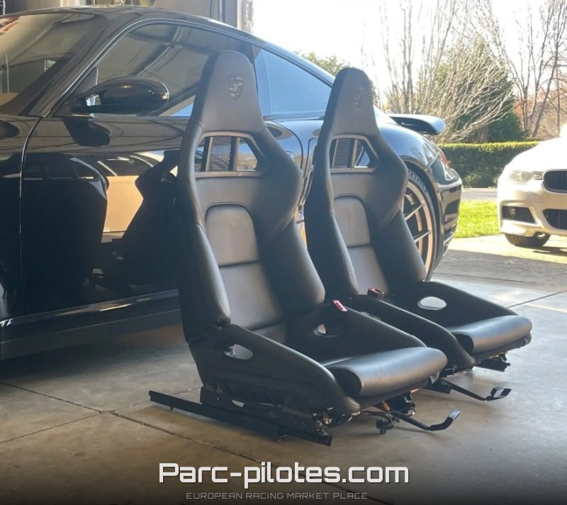 Porsche 991 RestOfWorld Folding Carbon Bucket Seats