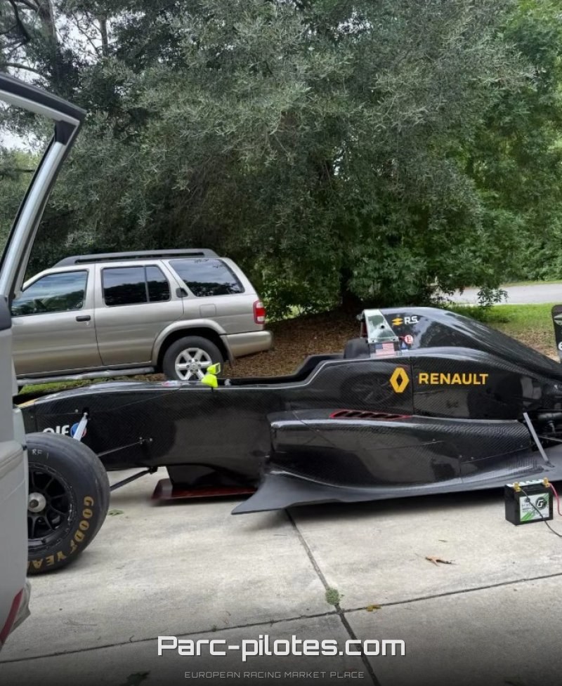 Formula Renault Racing Car