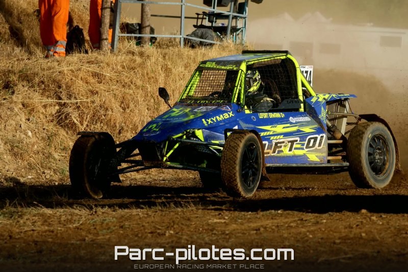 Vends buggy cup LFT 01 – photo 1