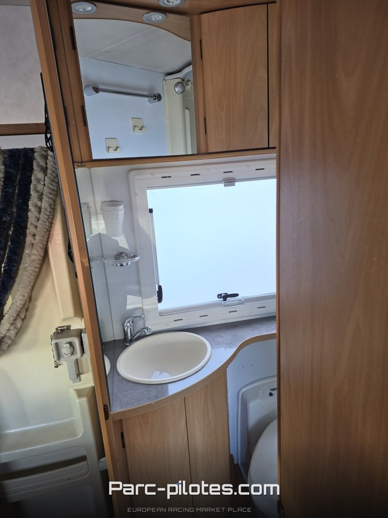 CAMPING CAR – photo 3