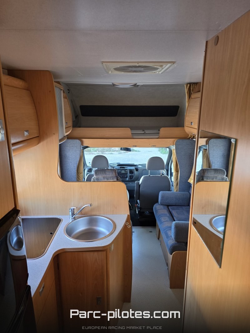 CAMPING CAR – photo 8