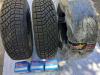 1 pneu neuf et 2 occasion 