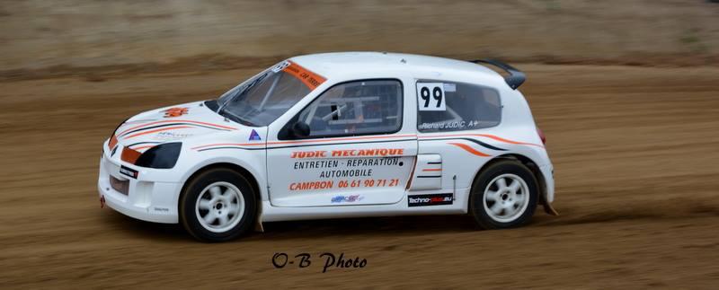Vend renault clio maxi tourisme 